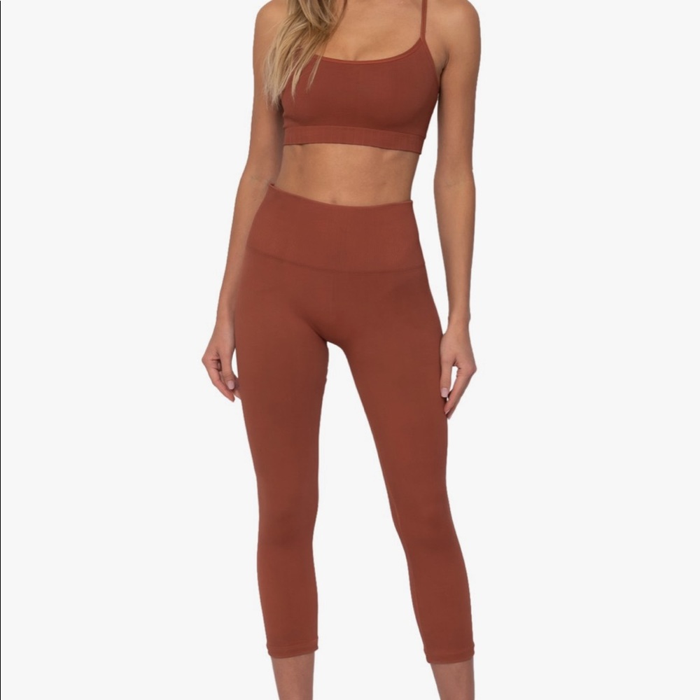 NWT Morgan Stewart Sport Sugar Almond set, size S